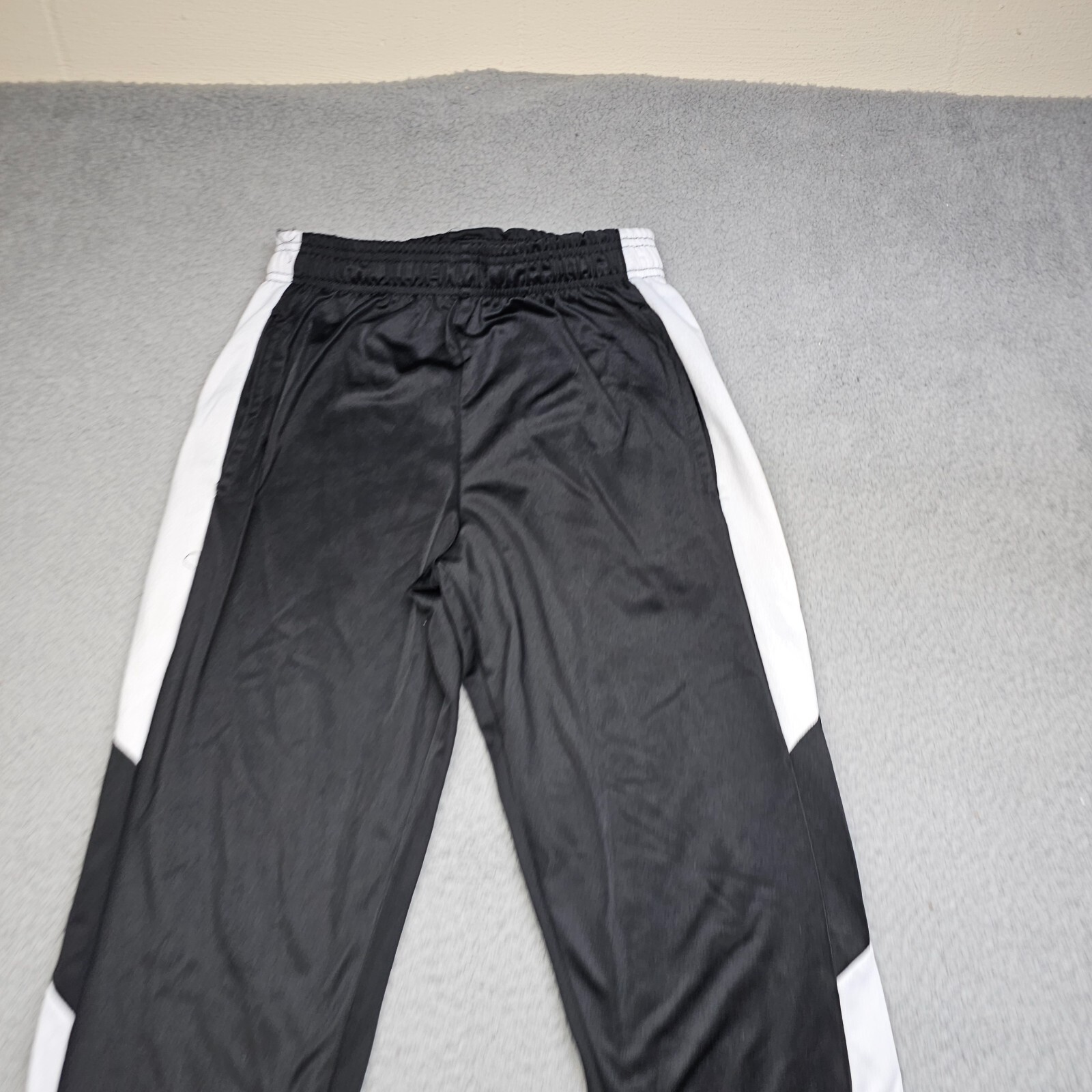 Picture 4 of 15