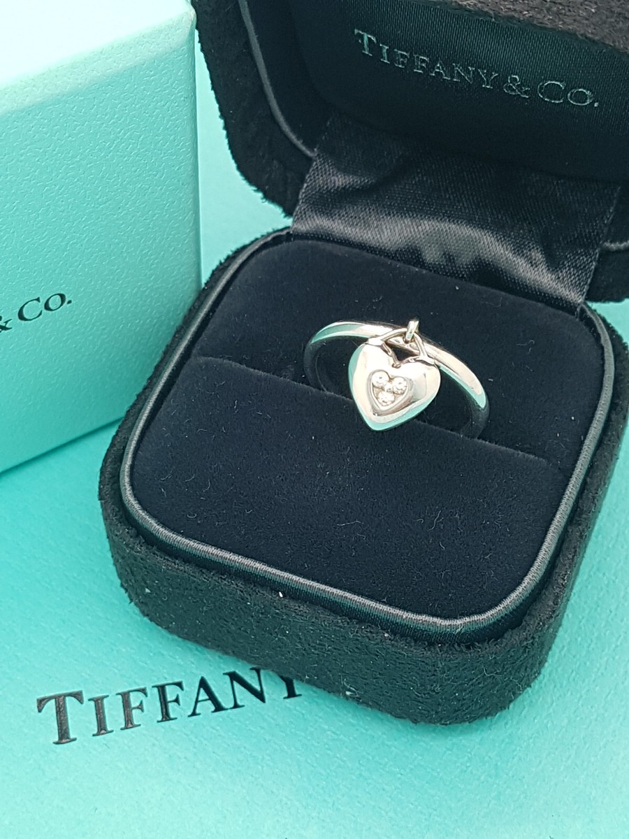 Tiffany 18K 18Ct White Gold Diamond Heart Dangle Ring L