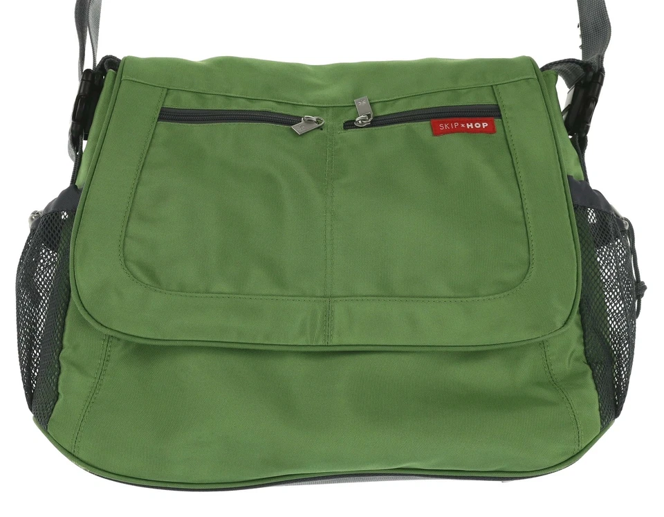 Сумка для детских подгузников женская Skip Hop Via Messenger зеленая 141084 - Изображение 2 из 4