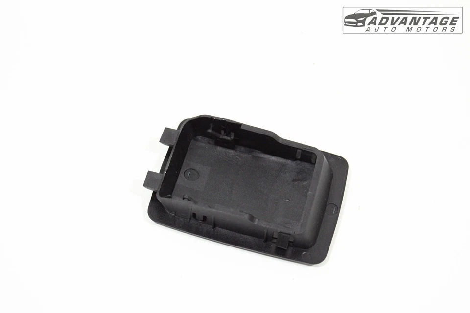 2011-2023 克莱斯勒 300 S DECK SHELF 儿童座椅钩锁锚盖装饰原始设备制造商 — 第 4/4 张图片