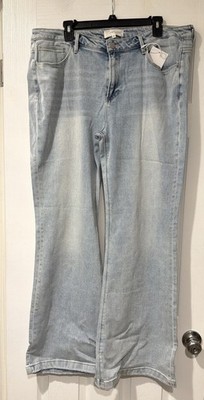 Risen Jeans Light Wash Flare Leg NWT 2XL (38x33)