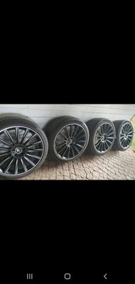 Audi Q7/SQ7/Q8/SQ8  KeskinKT18 Felge auf Pirelli P20 Zero 265/40 R22 Sommerräder