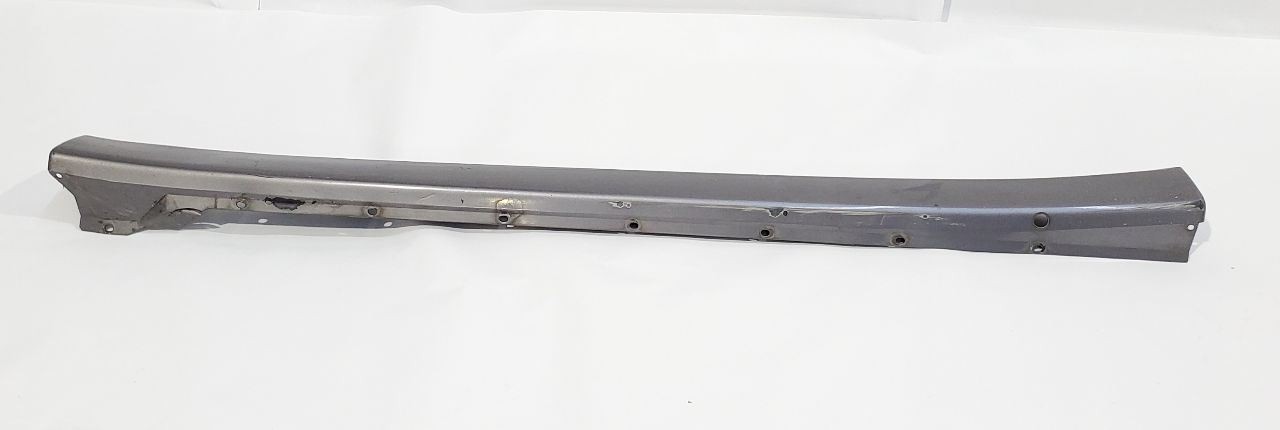 2002 Maserati Spyder Cambiocorsa OEM Left Rocker Panel Moulding Skirt