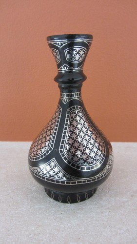Antique Vase Persian , décor cloisonné argent .