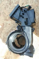 2006 MERCEDES ML 320 CDI W164. A1648300003 HEATER DUCT BLOWER HOUSING MOUNTING