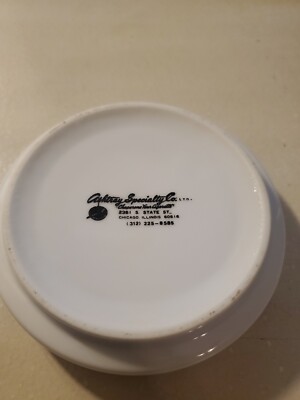 UNION PACIFIC RAILROAD ASHTRAY ROUND CERAMIC RED BLUE STRIPE