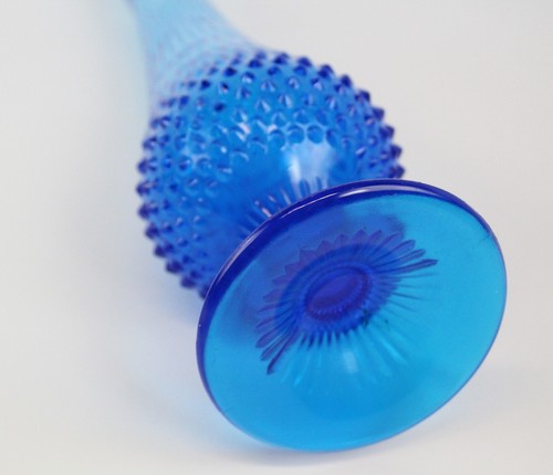 Vintage Fenton Blue Glass Hobnail Pedestal 23" Swung Vase - 第 7/7 張圖片