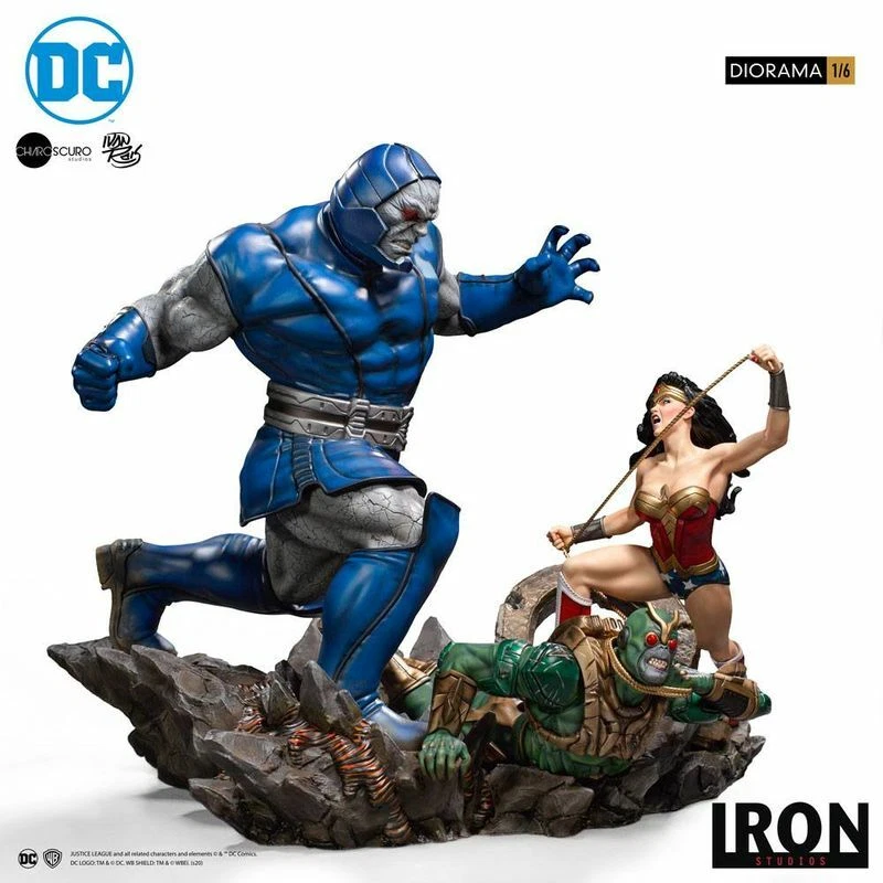 IRON STUDIOS DIORAMA 1/6 WONDER WOMAN VS DARKSEID BY IVAN REIS 54 CM - Photo 1/1