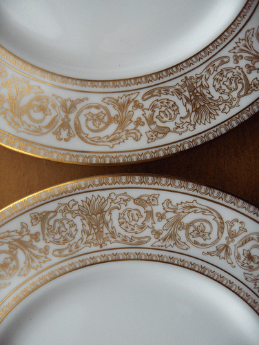 Royal Doulton Sovereign 2 bread plates~fine bone china~England~Pristine-NR! - Picture 2 of 4
