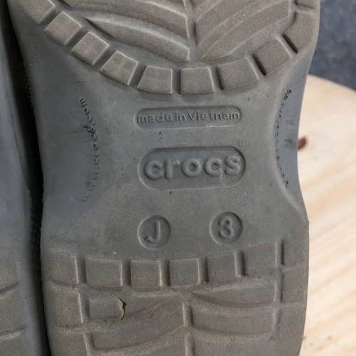Crocs Shoes Kids Junior 12 Clog Gray Rubber Slip On Wedge Casual Comfort Low Top - Picture 17 of 22