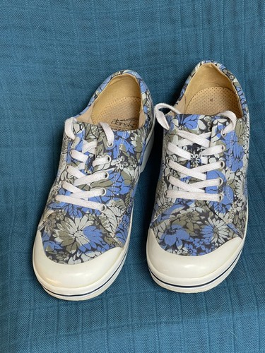 dansko veda sneakers