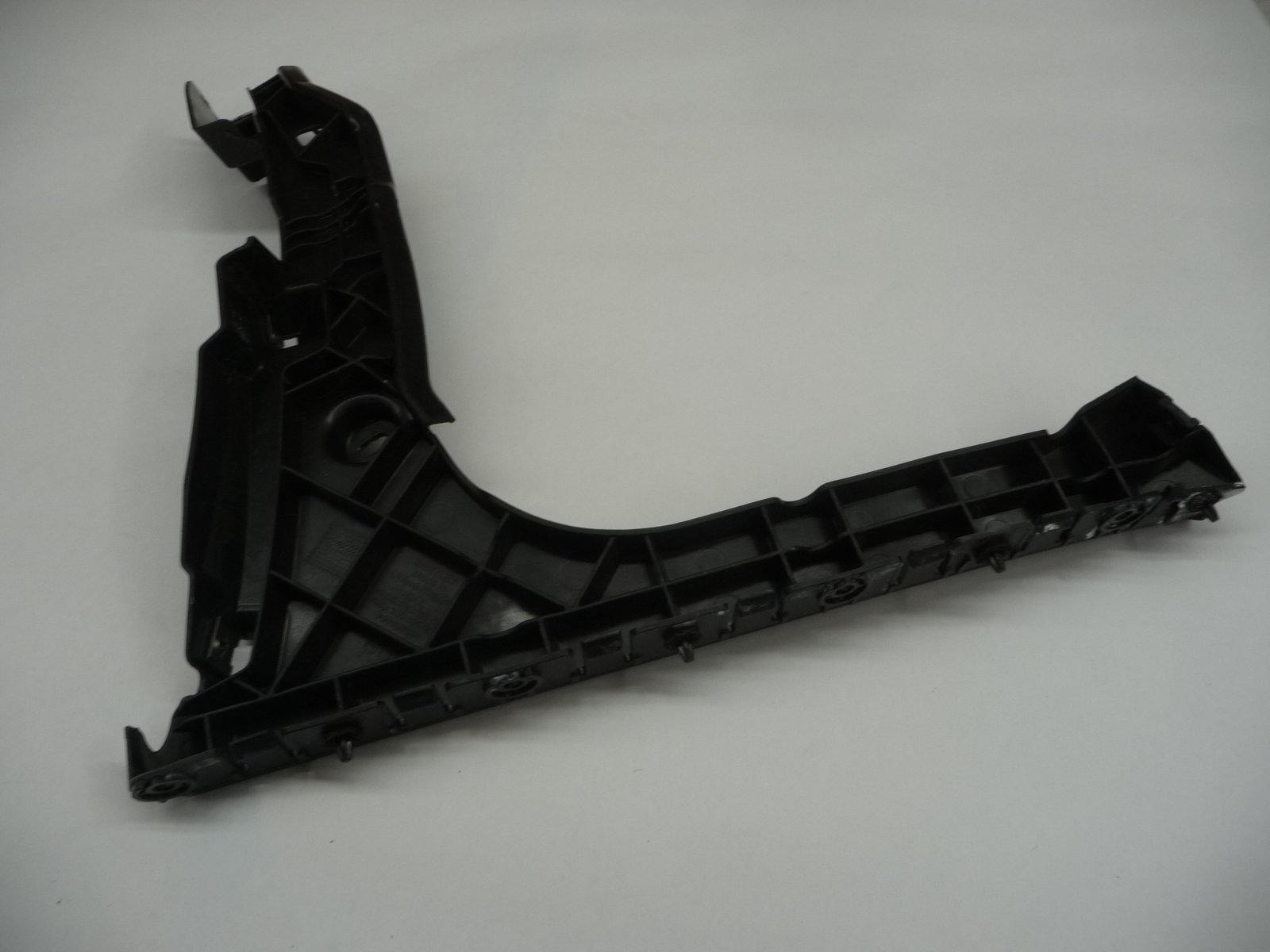 2020-2022 Bentley GT GTC Rear Bumper Right Outer Guide Bracket 3SD807024C OEM