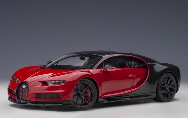 Autoart 70996 - 1/18 Bugatti Chiron Sport (Italian Red/Carbon) - New