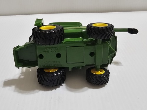ERTL 1/64 John Deere 9750 STS Combine With 12 Row Corn Head & Grain Head Diecast - Bild 14 von 16