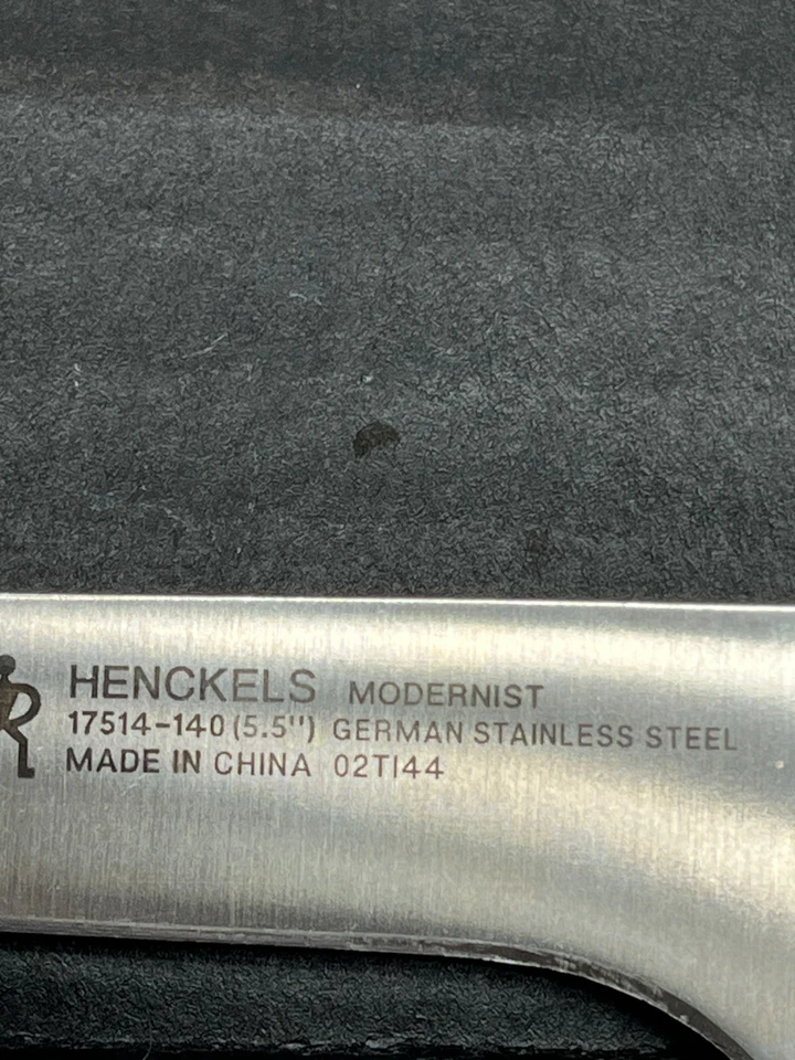 Lote de 3 facas Henckels MODERNIST desossa, utilitário serrilhado, faca utilitária 6" - Imagem 4 de 4