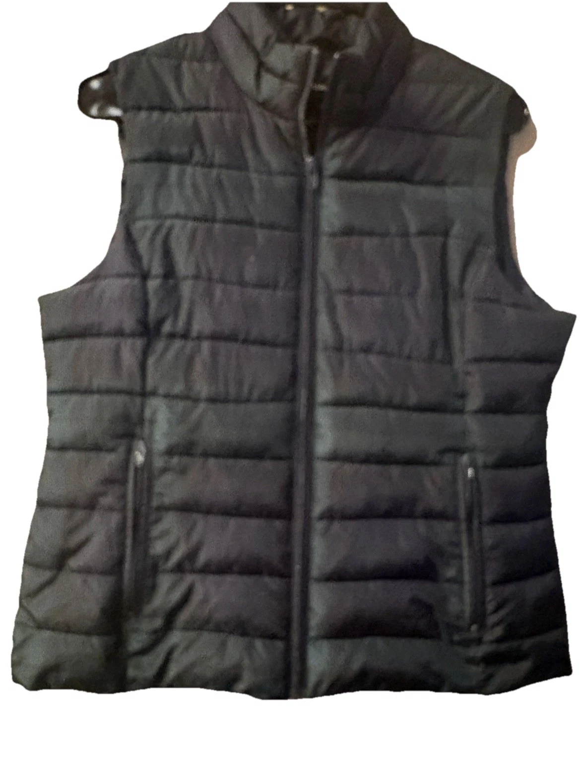 JL Colebrook Down Puffer Vest Full Zip Size M Navy Blue
Opens in a new window or tab