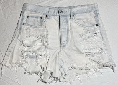 American Eagle 90 s Button Up Boyfriend Style light blue Shorts Size 6 Preowned.