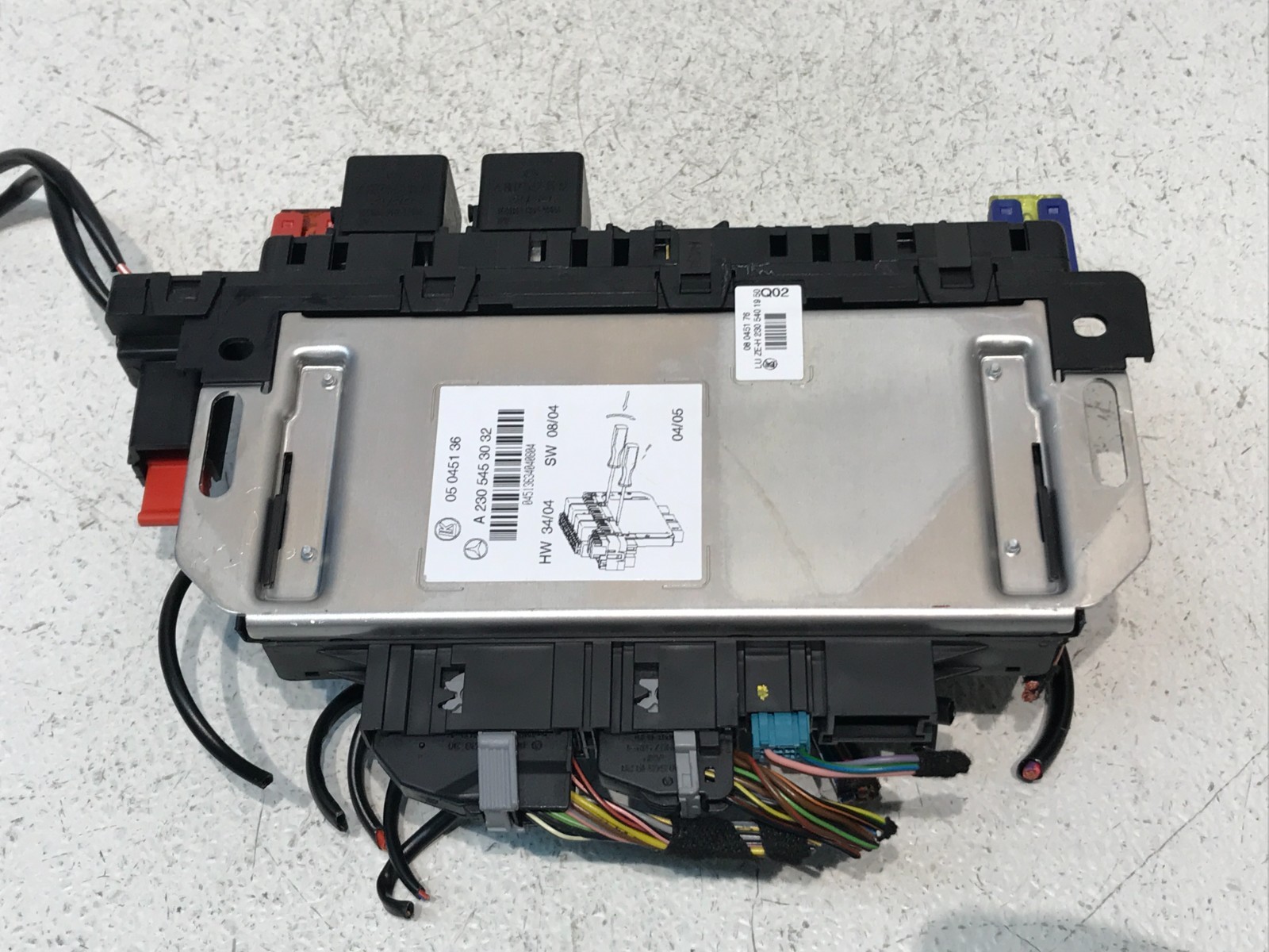 03-12 Mercedes R230 SL500 Rear SAM Fuse Box Relay Module Unit OEM A2305453032