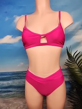 NWT Cupshe Womens Two Pieces Swimsuit Size Small Pink Color.