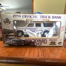 Brookfield Collectors Guild Limited Edition Chevrolet Suburban Brickyard 400