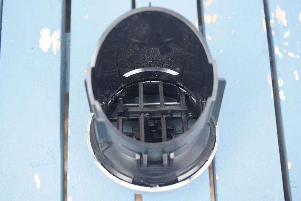 OEM 2011 2012 2013 2014 2015 2016 SMART FORTWO RIGHT DASHBOARD AIR VENT GRILLE - Imagem 2 de 4