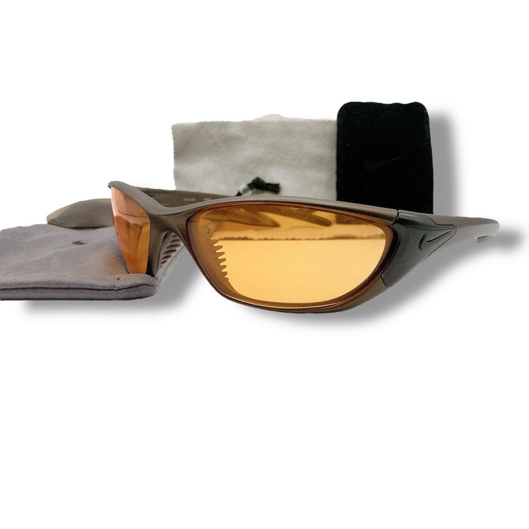 NIKE Sunglasses with Side Logo Brown – 90s 00s Y2K Vintage