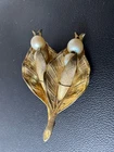 MIRIAM HASKELL Vintage Gold Tone Pin Brooch 2 Leaves Faux Pearls Signed