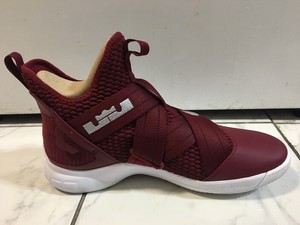 lebron soldier 12 burgundy