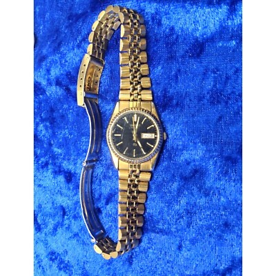 vintage seiko womens water resistant gold tone adjustable  display picture 2