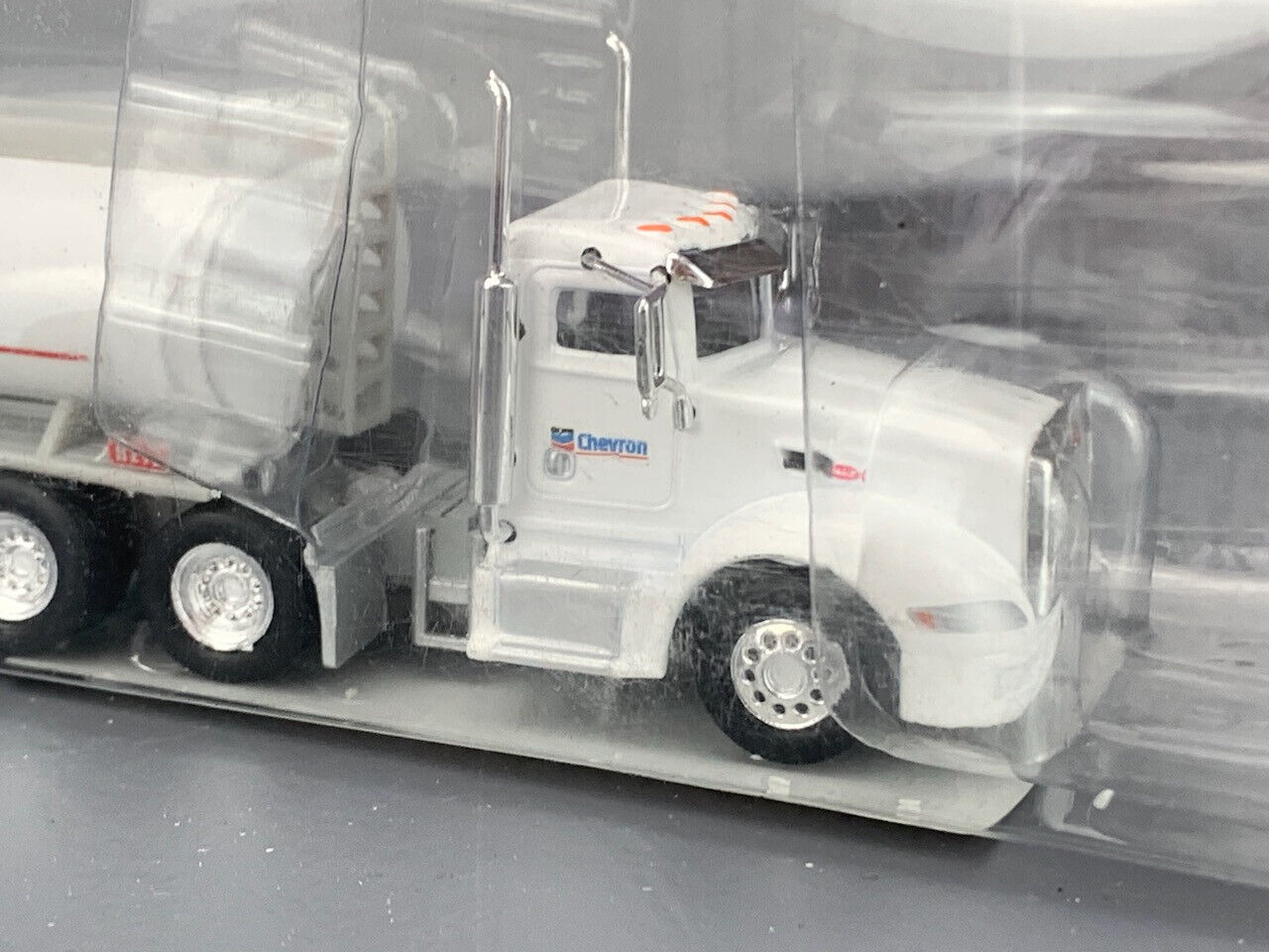 Picture 4 of 5