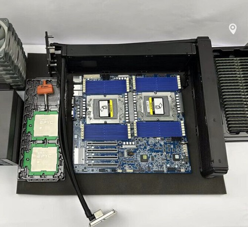 Gigabyte MZ73-LM0 (Rev. 2)With 2xAMD EPYC 9754,768GB RAM, 5T M.2,Case+PSU+System - Picture 8 of 11