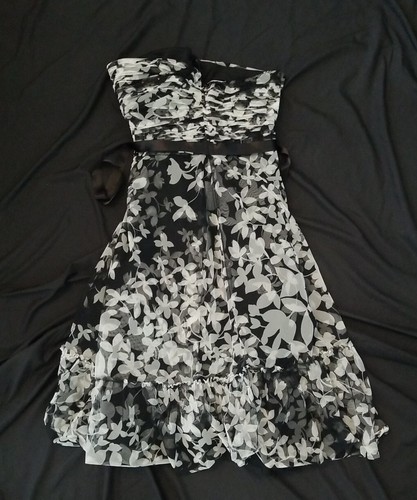 BCBG MaxAzria Floral Tiered Sheer Tulle Crinoline Dress Black White Sequin Beads - Picture 7 of 12