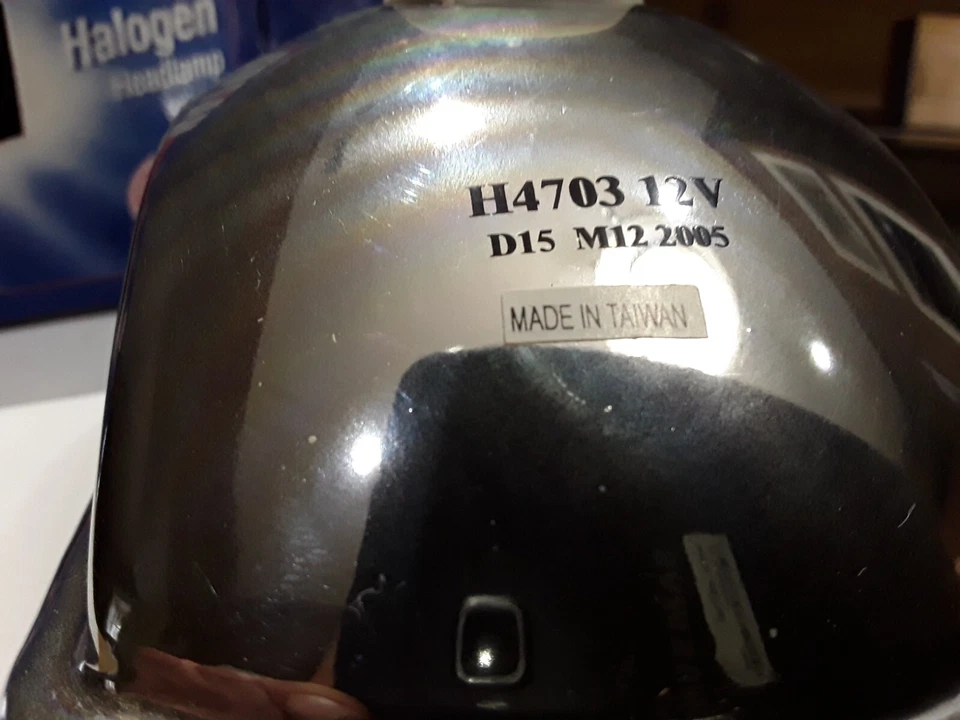 Low Beam Halogen Headlight Wagner H4703 12 Volt Automotive Car Truck Front Light - Image 3 of 3