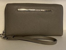 Carteramuñequera gris Steve Madden BZipWeb cremallera