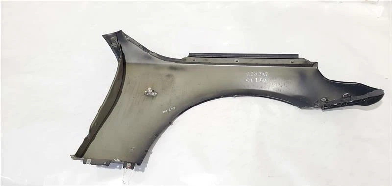 Guardabarros delantero izquierdo abollado con pequeño desgaste OEM 2008 2009 2010 BMW 528I Foto 2 de 4