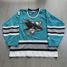 San Jose Sharks Collecting and Fan Guide 7