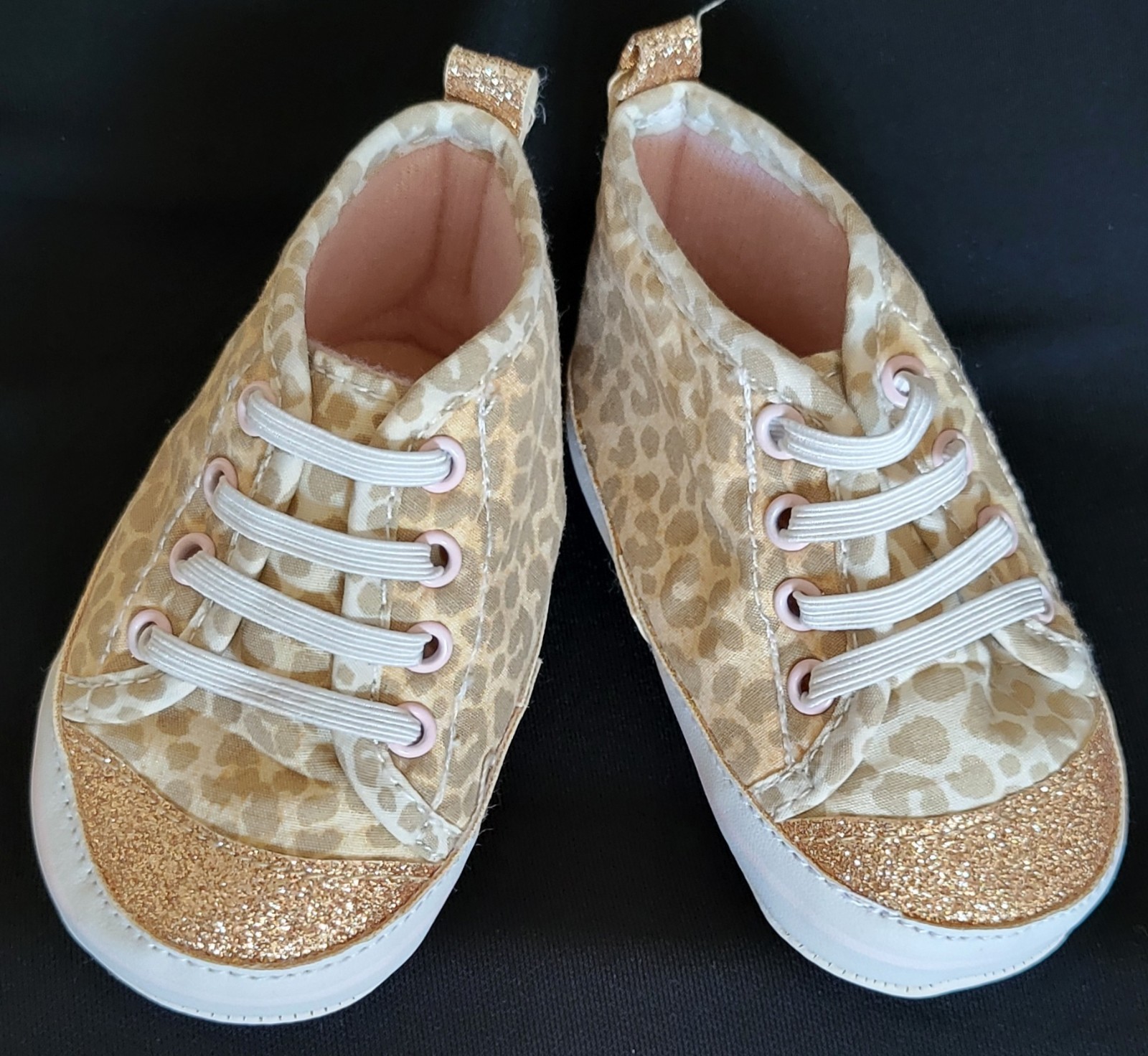 Size 3-6 Months = 4&frac12;" Excellent Shape