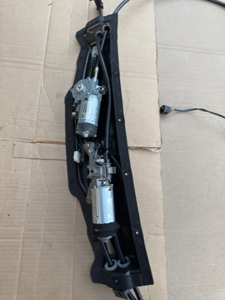 Volvo C70 CONVERTIBLE techo superior elevación Tonneau bloqueo plegable pestillo motor se adapta a 98-04 Foto 2 de 4