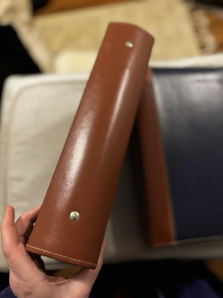 Pair of Premium Bonded Leather 4x6 (240 Capacity) Photo Album Navy/Tan - Image 4 of 4