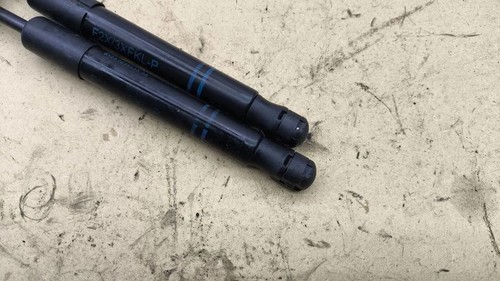 BMW 3 F30, F80 Motorhaubenstrebe vorne rechts 7239233 2.00 Diesel 2013 33134451