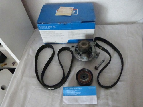 Aus einer Werkstattauflösung: Timing Belt Kit Including Water Pump VKMC 01271