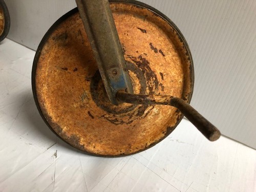 Antique Childs Metal Pedal Tricycle Restore - Picture 4 of 8