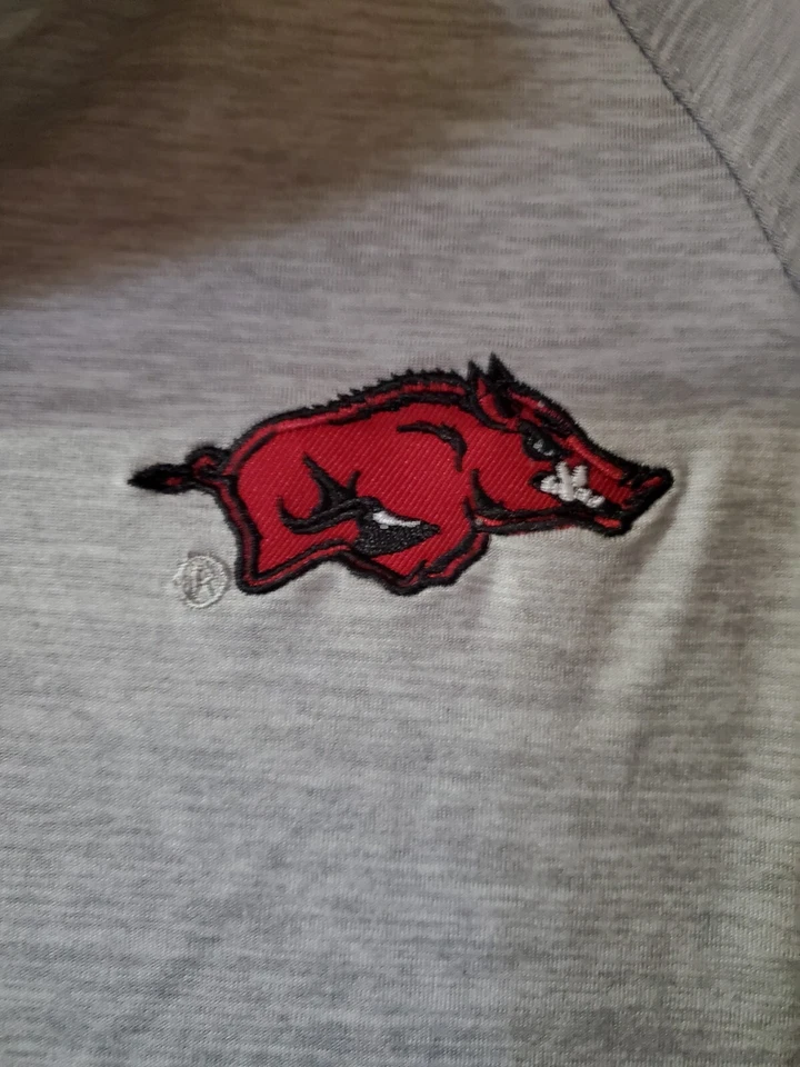 ARKANSAS RAZORBACKS COLOSSEUM Women L Pullover Embroidered 1/4 Snaps Pocket, EUC - Image 3 of 4