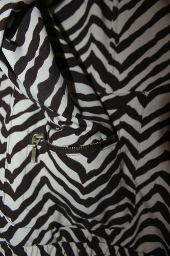 CHICO’S Animal Print Dark Chocolate Brown Cream Jacket Size 2 Super Cute! - Picture 10 of 11