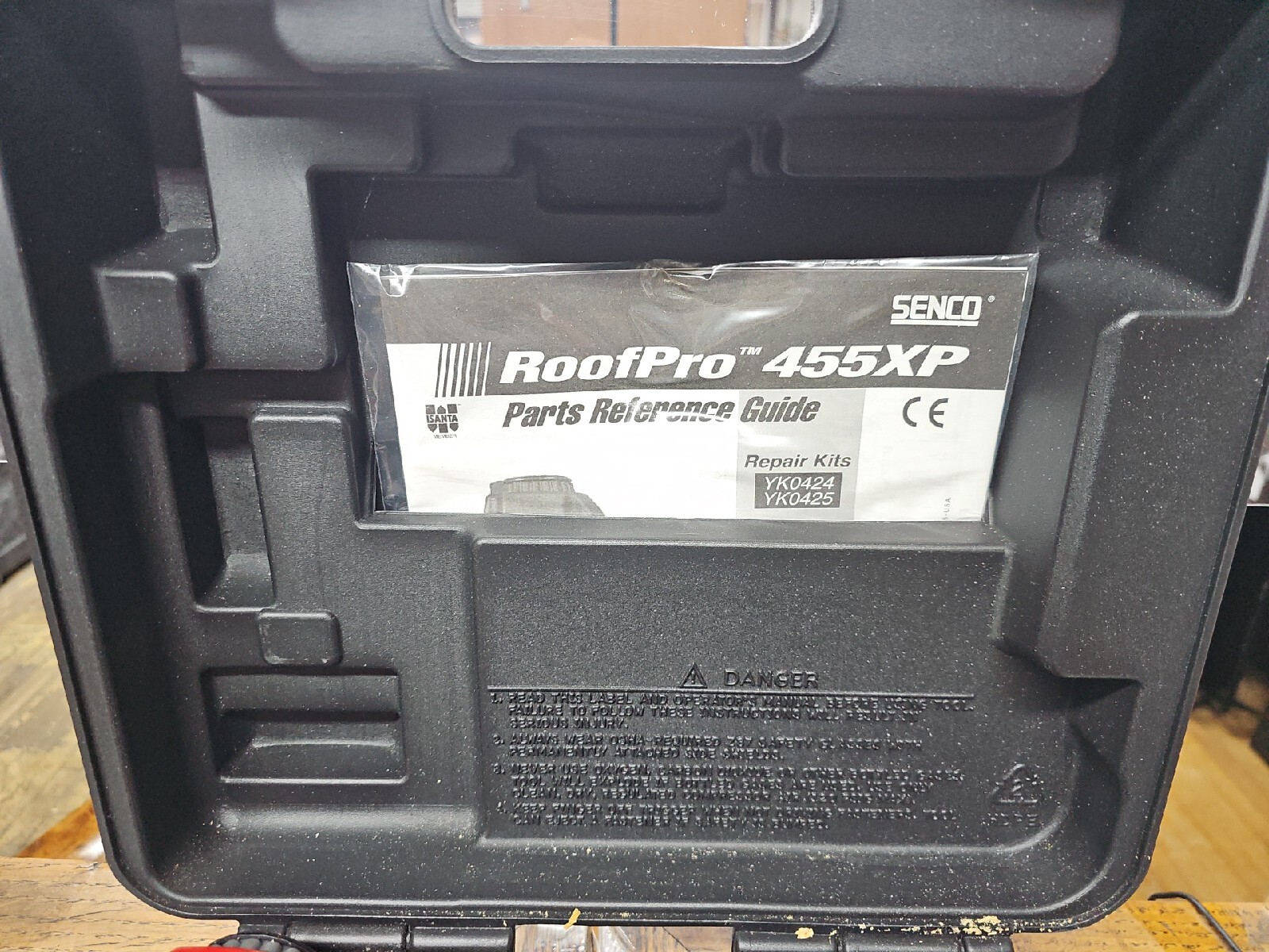 Senco Roof Pro 455XP Nailer With Sequential Actuation Trigger 3D0101N w/ Case