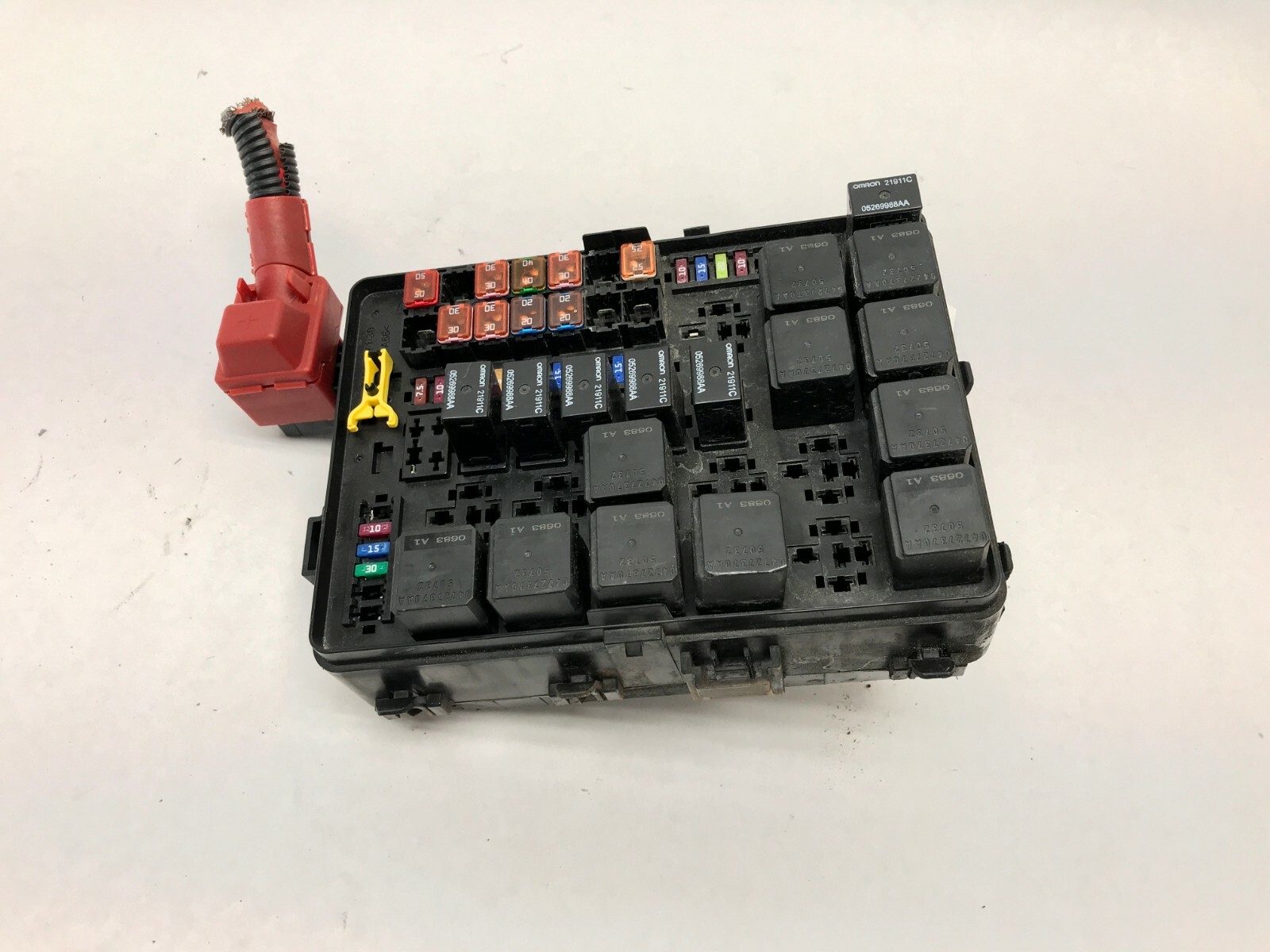 14 15 16 17 MASERATI GHIBLI S Q4 ENGINE BAY FUSEBOX FUSE BOX OEM 