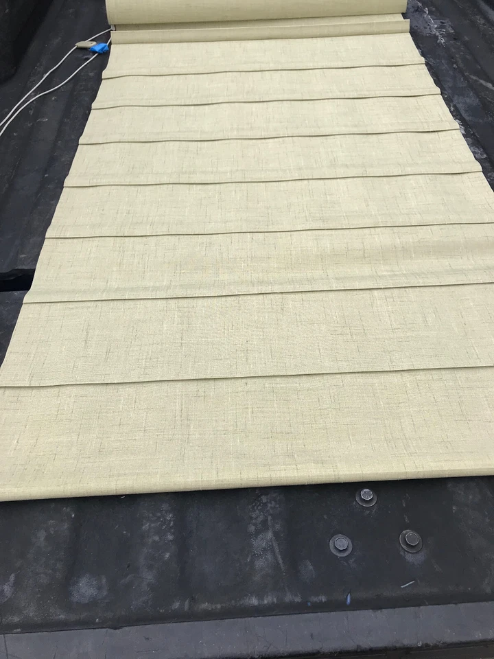 Viñeta Hunter Douglas sombra romana verde claro 32 ancho por 56 alto Foto 2 de 4