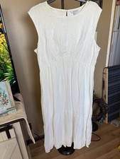 Nine West Woman’s Beautiful Lined Off White Knee Length Sleeveless Dress: SizeXL