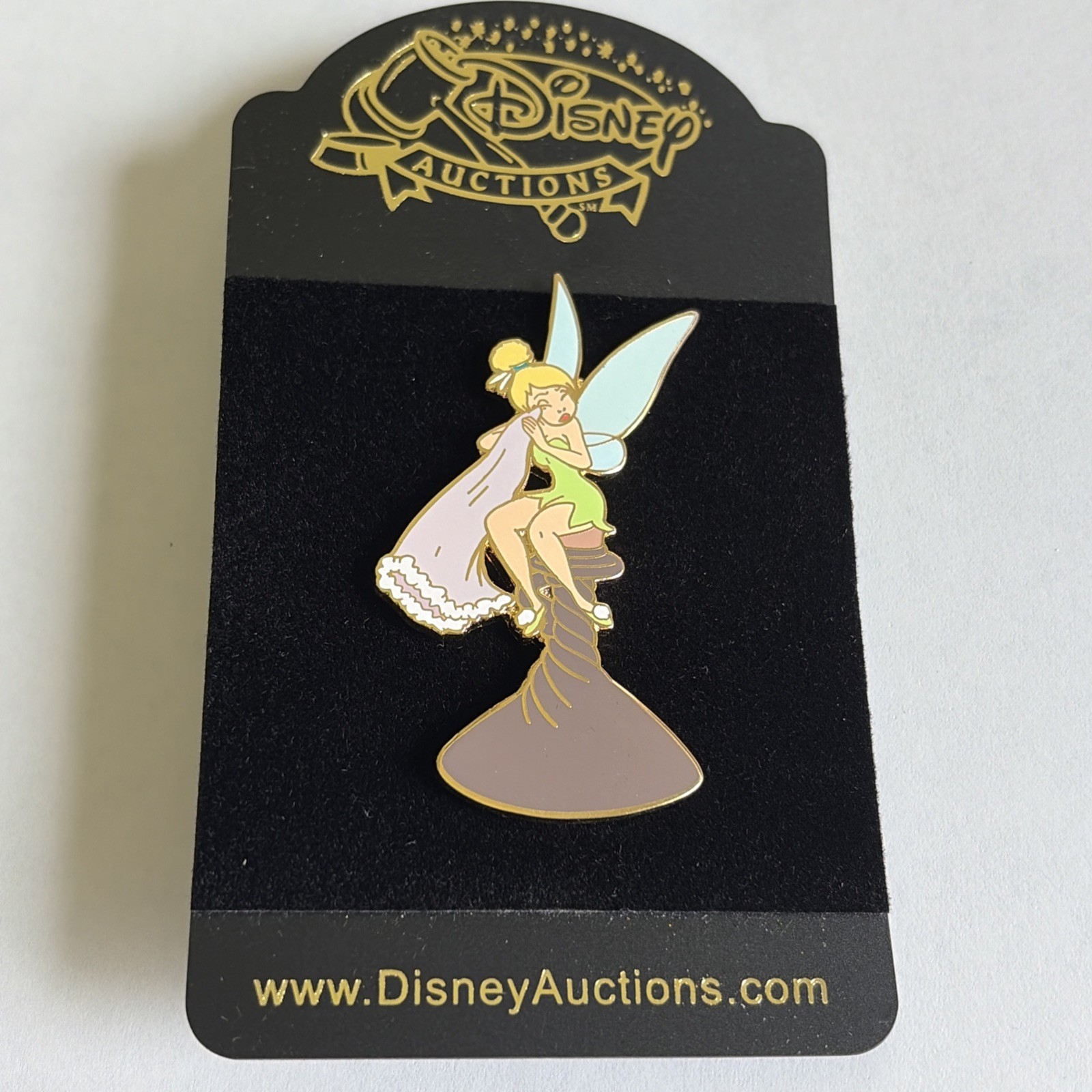 Disney Auctions Pin Tinker Bell LE1000 LE 1000 New On Card MINT v59