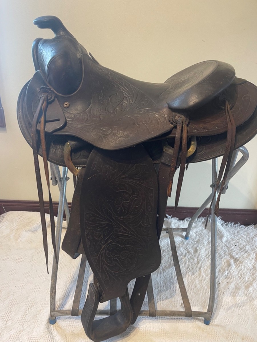 Antique Saddle King of Texas 15
